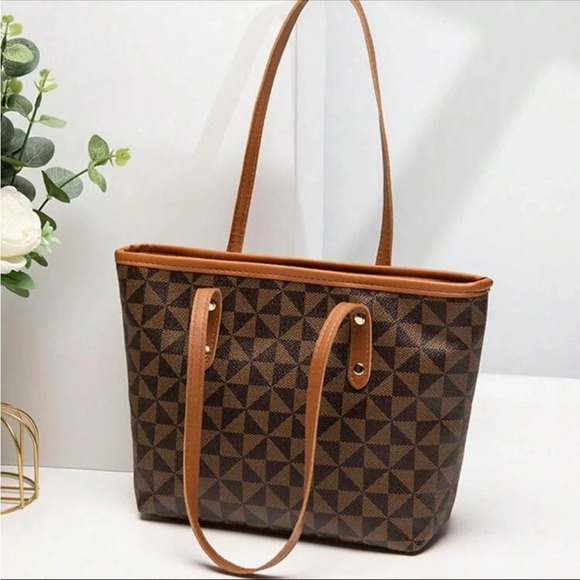 ⚠️Clearance Coffee Brown Triangle Pattern Shoulder Tote Bag - Picture 7 of 10